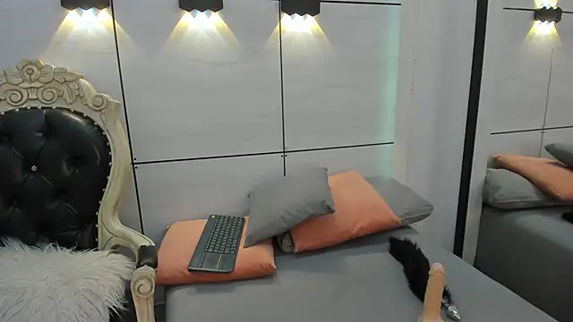 Daphne Leia online show from May 22, 1:58 am