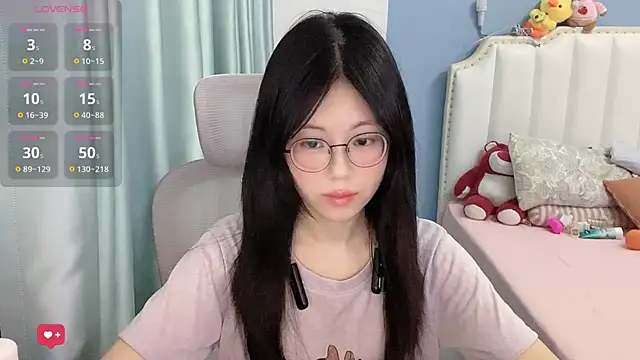 Luna-666 online show from July 25, 3:30 pm