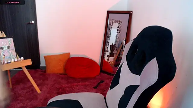 Nyxie8 online show from July 10, 9:04 pm