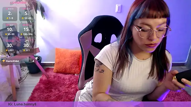 Nyxie8 online show from May 21, 8:07 pm