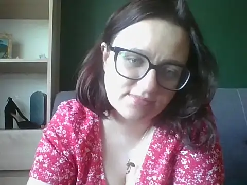 sensual paris online show from April 27, 8:00 am