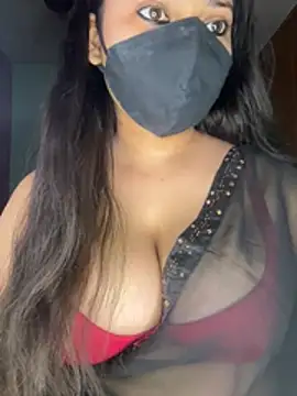 Naughty pooja44 online show from April 27, 9:28 am