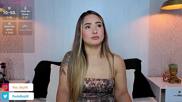 paolarey online show from February 18, 10:42 pm