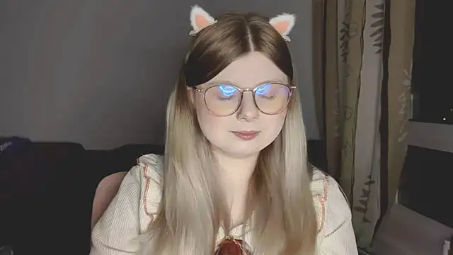 YukiBlush online show from May 19, 6:15 pm