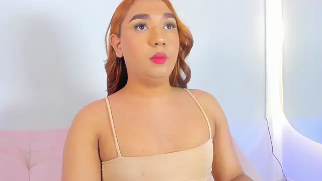 LiaCampbell  online show from April 30, 8:25 pm