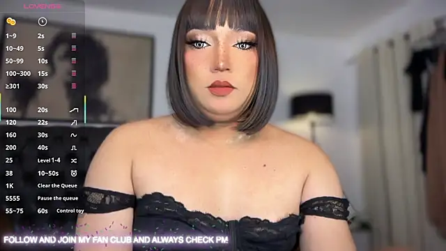 Sensual Ekang online show from August 4, 8:15 pm
