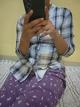 Seema yadav01 online show from May 26, 5:07 am