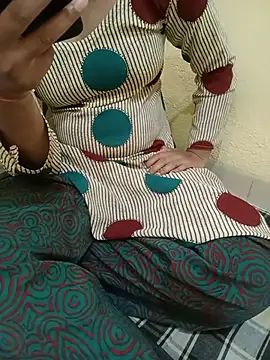 Seema yadav01 online show from June 5, 5:44 am