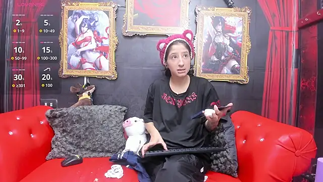 Evelin Hellsing online show from June 22, 7:33 pm