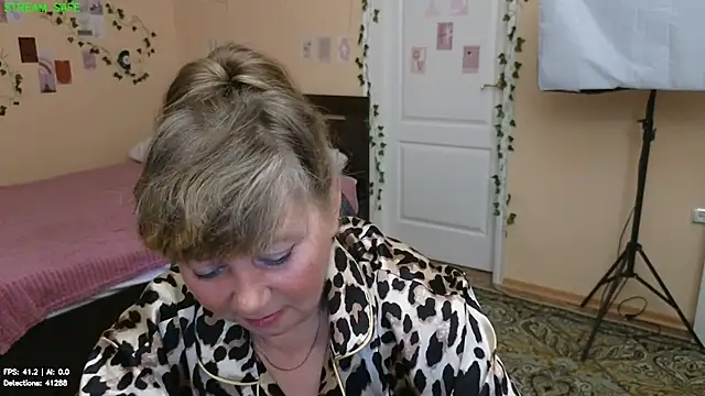 Melania Cook online show from July 5, 7:08 pm