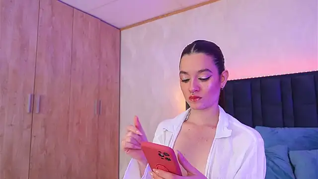 LucyFlame online show from May 22, 4:43 am