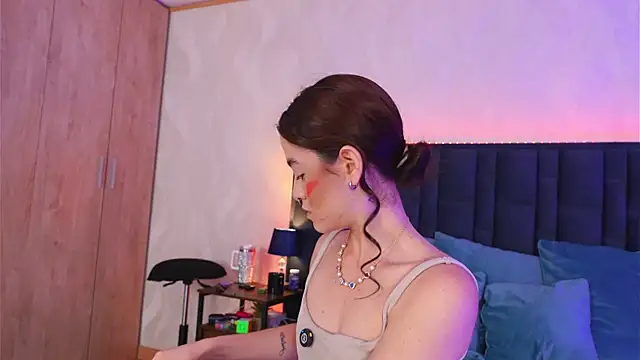 LucyFlame online show from June 12, 4:09 am
