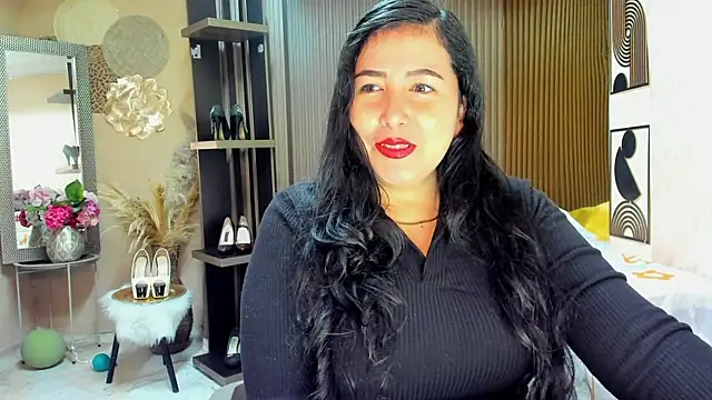 BBWLuxuryMuse online show from May 13, 11:49 am