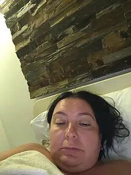 EmmaEmmy40 online show from August 6, 9:22 pm