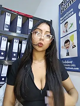 JENNIFER  03 online show from August 6, 6:59 pm