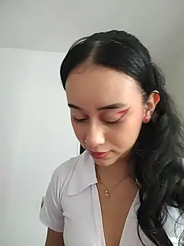 L0lita Emi12 online show from July 10, 8:53 pm