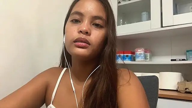 Bunny Kisss online show from May 7, 5:45 am