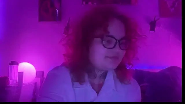 altpersonaa online show from May 5, 8:01 pm