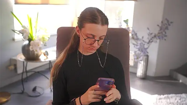 YasuNory online show from May 5, 3:53 am