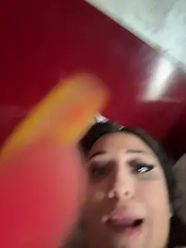ICEDGLOSS online show from August 8, 2:58 pm