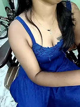 Tamil  Thara003 online show from May 5, 6:55 pm