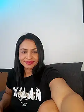 mell0102 online show from June 4, 2:43 pm