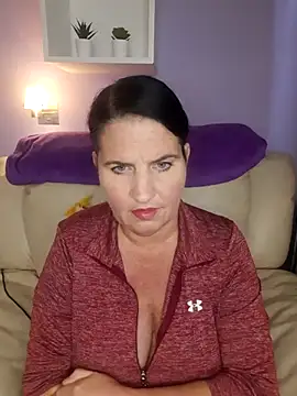 Velvet-Milf online show from May 18, 9:37 am