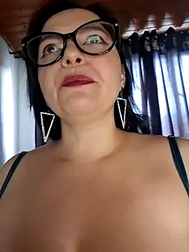 emmagreeyy12 online show from May 15, 12:41 pm