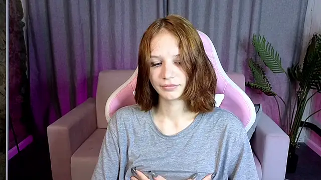 AliceJohansone online show from June 27, 1:50 am