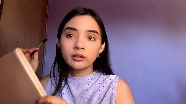 LiliaMadon online show from May 11, 1:08 am