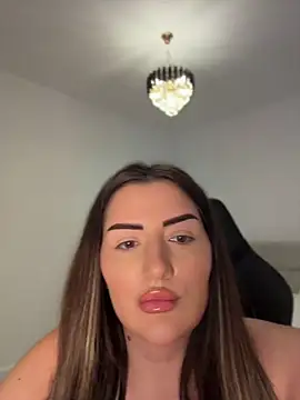 SophiePale online show from May 30, 3:10 pm