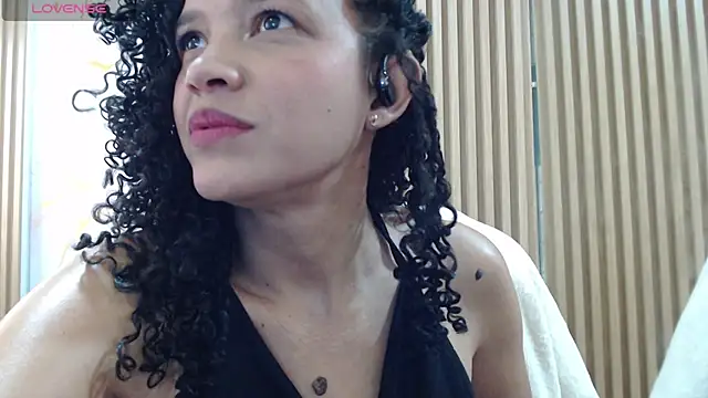 Jazlin Sg online show from June 9, 1:32 pm