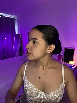 fluffylips online show from July 8, 12:07 pm