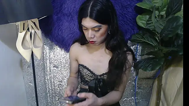 RoseAmarie online show from June 7, 2:02 pm
