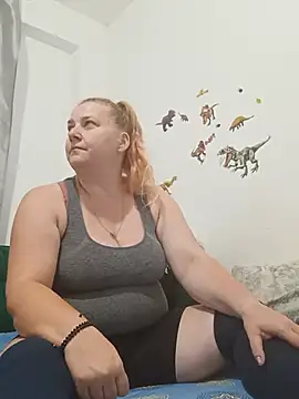 JuliaBestX online show from July 13, 11:38 pm