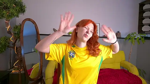 SunnyAdrid online show from May 16, 2:05 pm