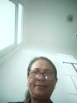 Vieekee online show from August 7, 1:51 pm