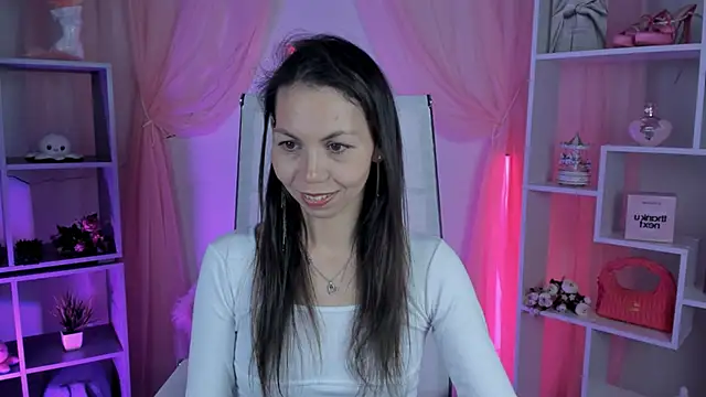 TrasyMorris online show from June 3, 4:35 am