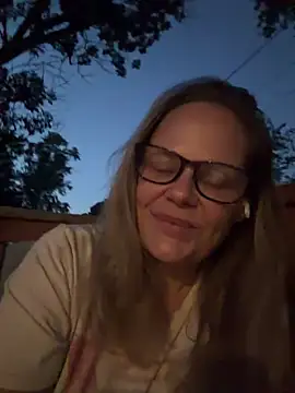 christinamoon0612 online show from August 3, 1:42 am