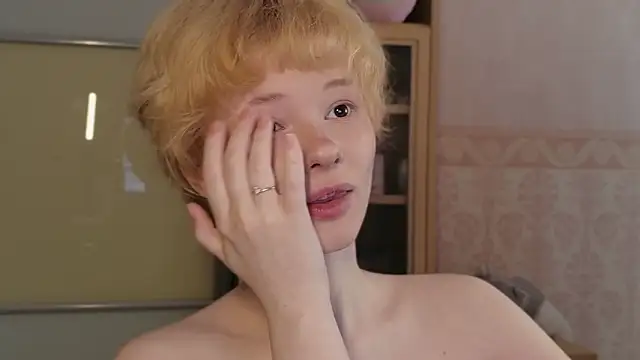 Misska kek online show from May 11, 1:24 pm