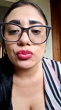 Amina--789 online show from June 30, 7:35 pm