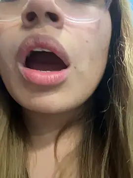 BabyCinnamon1 online show from May 22, 12:08 am