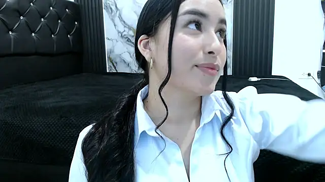 MiaReinig09 online show from July 11, 8:53 pm
