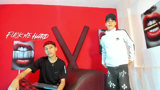 KING LOVERS1 online show from June 9, 7:19 am