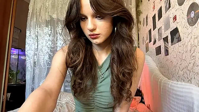 CarleenColley online show from June 2, 12:50 pm