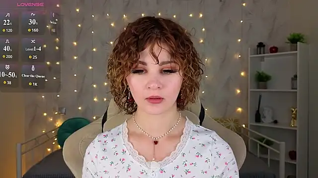 Kira  Fluffy online show from July 14, 12:22 am