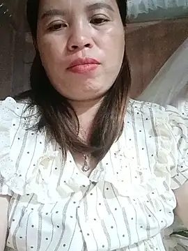 -Yeyi- online show from July 11, 2:06 pm