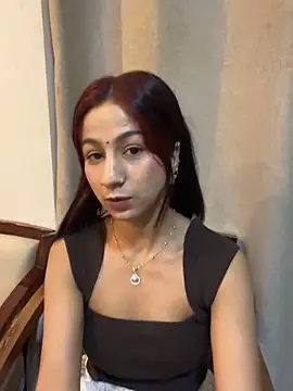 Juliywant online show from May 19, 2:46 pm