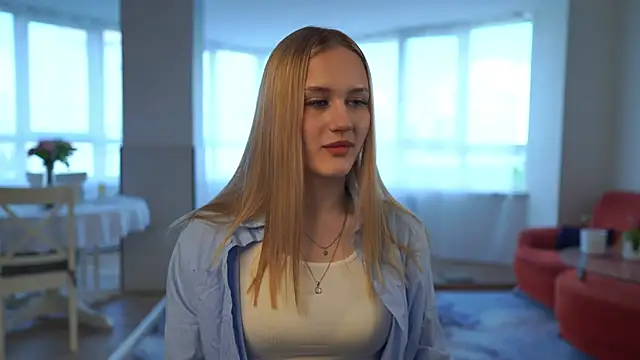 DanikaGudinas online show from June 1, 5:09 am