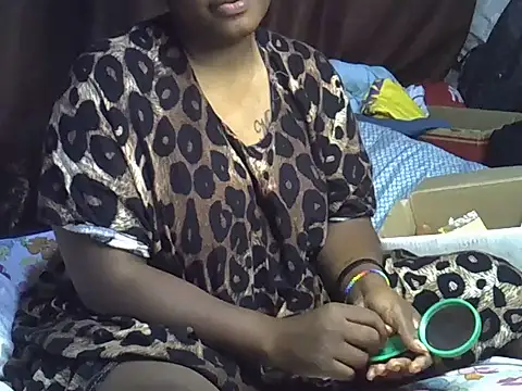 Curvy nelly1 online show from July 13, 6:52 pm